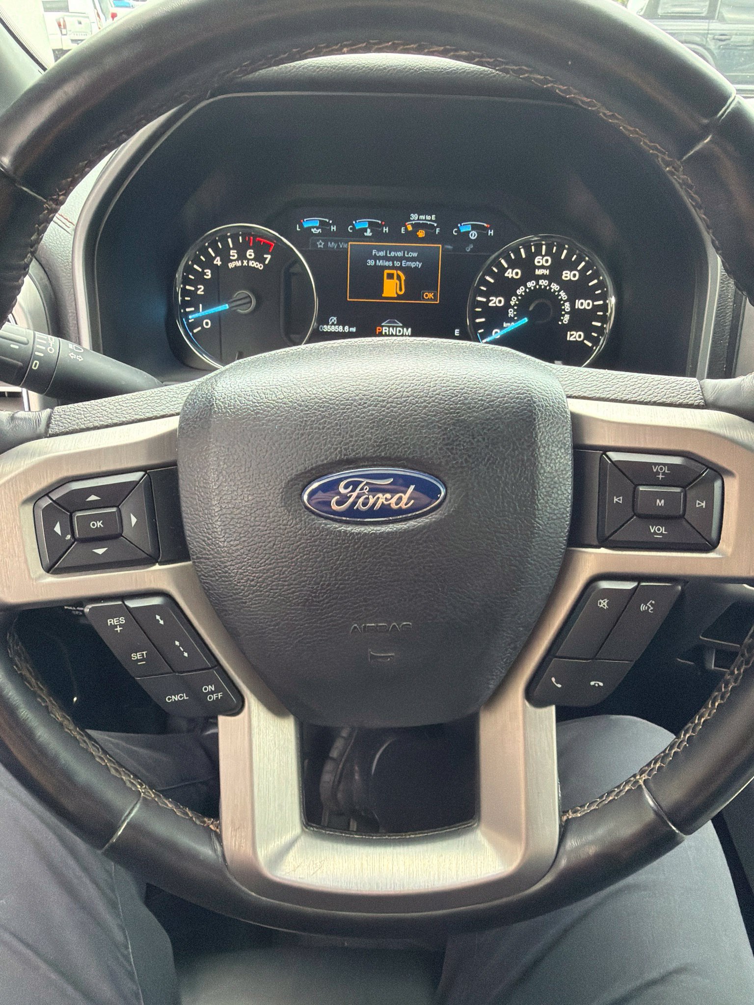 Used 2019 Ford F150 Platinum w/ Equipment Group 701A Luxury AWD/4WD image 5