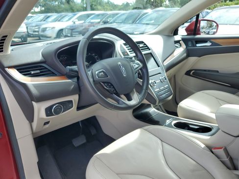 Used 2018 Lincoln MKC Select w/ Select Plus Package image 16