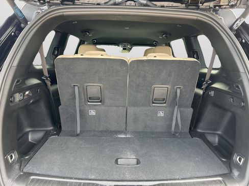 Certified 2024 Jeep Grand Cherokee L Limited w/ Black Appearance Package image 38