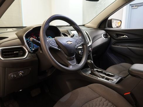 Certified 2021 Chevrolet Equinox LT w/ LPO, Floor Liner Package FWD image 7