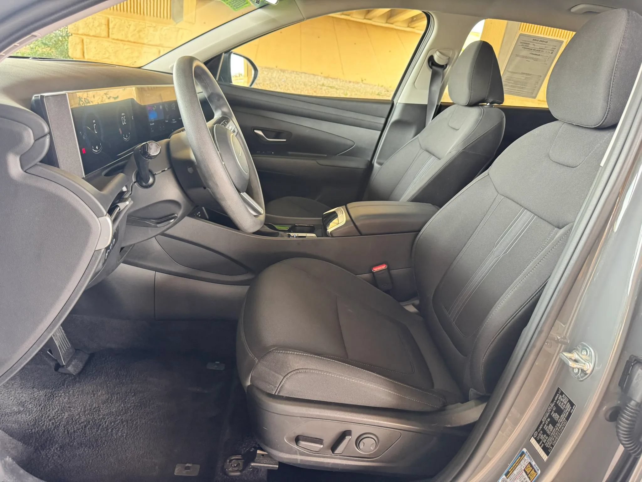 Used 2025 Hyundai Tucson SEL FWD image 11
