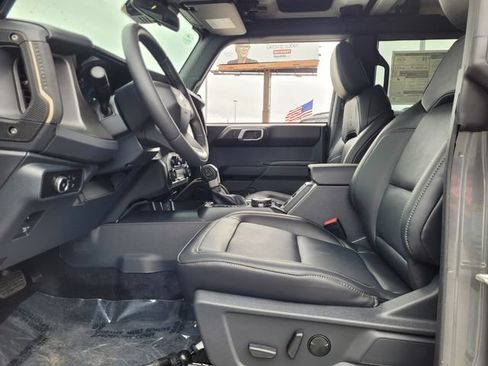 New 2025 Ford Bronco Badlands w/ Sasquatch Package AWD/4WD image 30