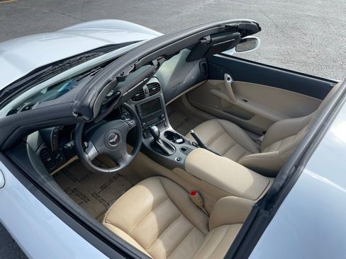 Used 2007 Chevrolet Corvette Coupe w/ Preferred Equipment Group image 37