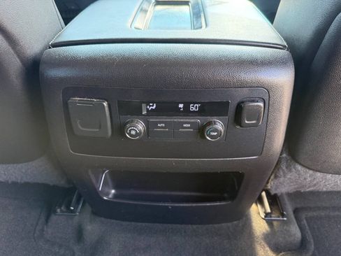 Used 2015 Chevrolet Tahoe LT RWD image 45