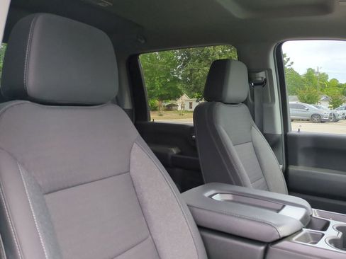 Certified 2024 Chevrolet Silverado 2500 Custom w/ Custom Convenience Package AWD/4WD image 27