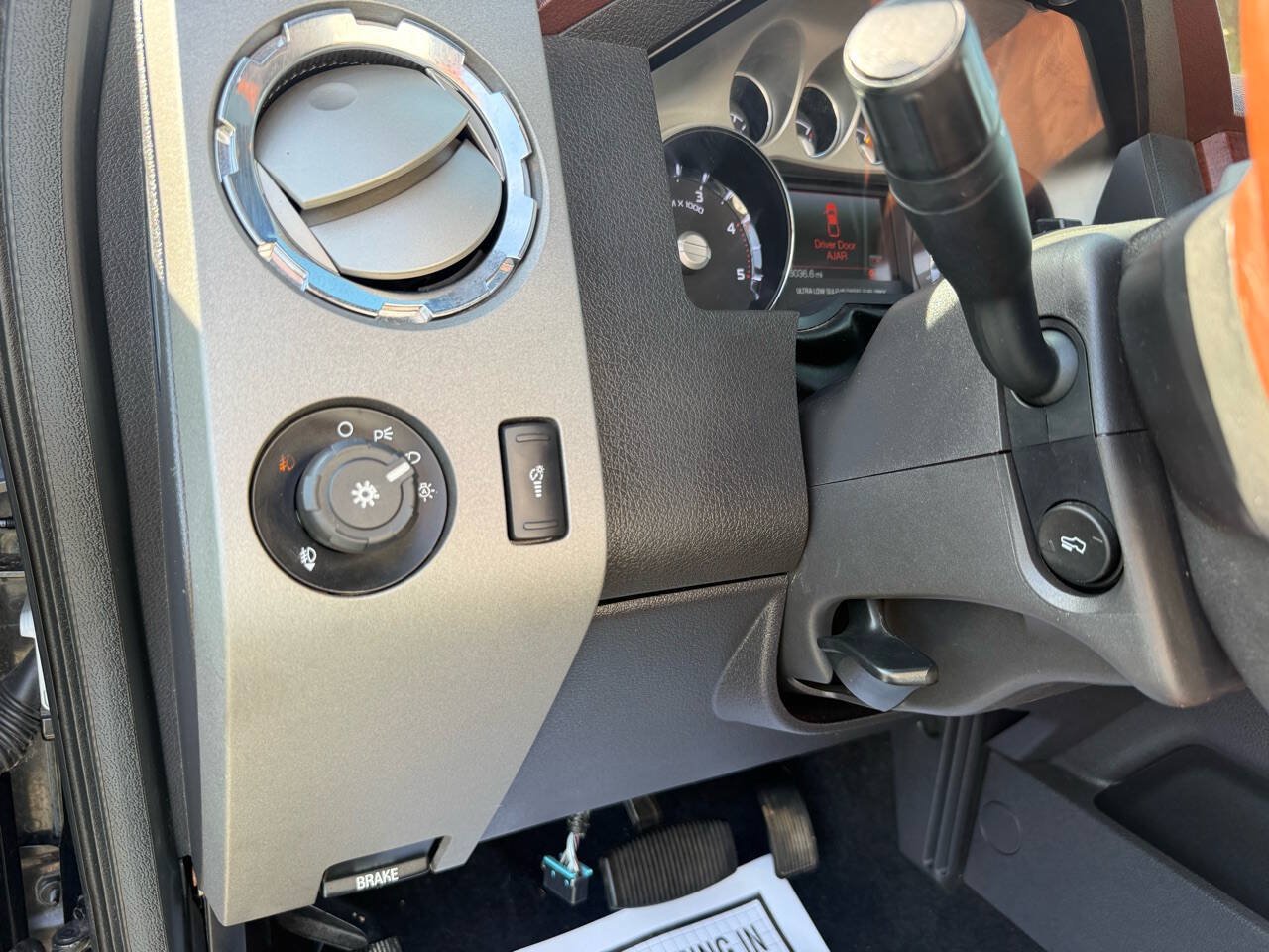 Used 2012 Ford F350 King Ranch w/ King Ranch w/Chrome Pkg AWD/4WD image 21
