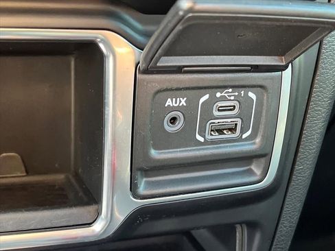Used 2023 Jeep Wrangler Sport AWD/4WD image 21
