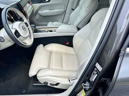 Used 2020 Volvo XC60 T5 Inscription w/ Protection Package Premier image 21