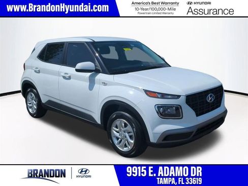 New 2026 Hyundai Venue SE image 1