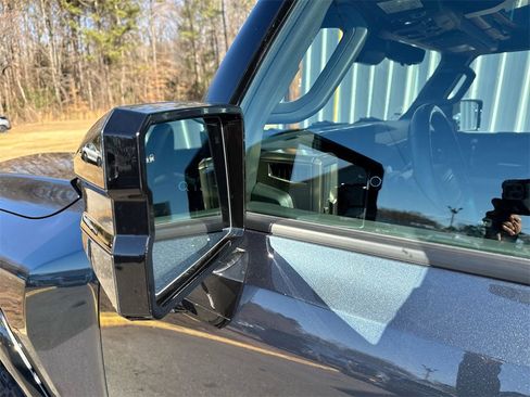 Used 2025 GMC Hummer EV 3X w/ Extreme Off-Road Package image 11