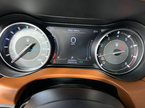Used 2021 Maserati Ghibli RWD image 31