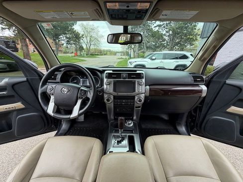 Used 2015 Toyota 4Runner Limited AWD/4WD image 27