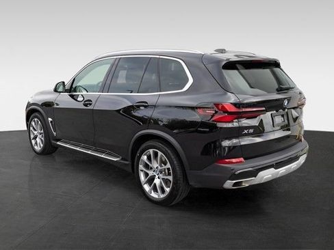 Used 2025 BMW X5 xDrive50e AWD/4WD image 7
