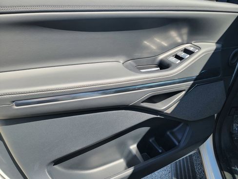 New 2025 Lincoln Navigator L Reserve w/ Jet Appearance Package image 8