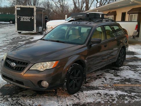 Used 2009 Subaru Outback 2.5i Special Edition image 8