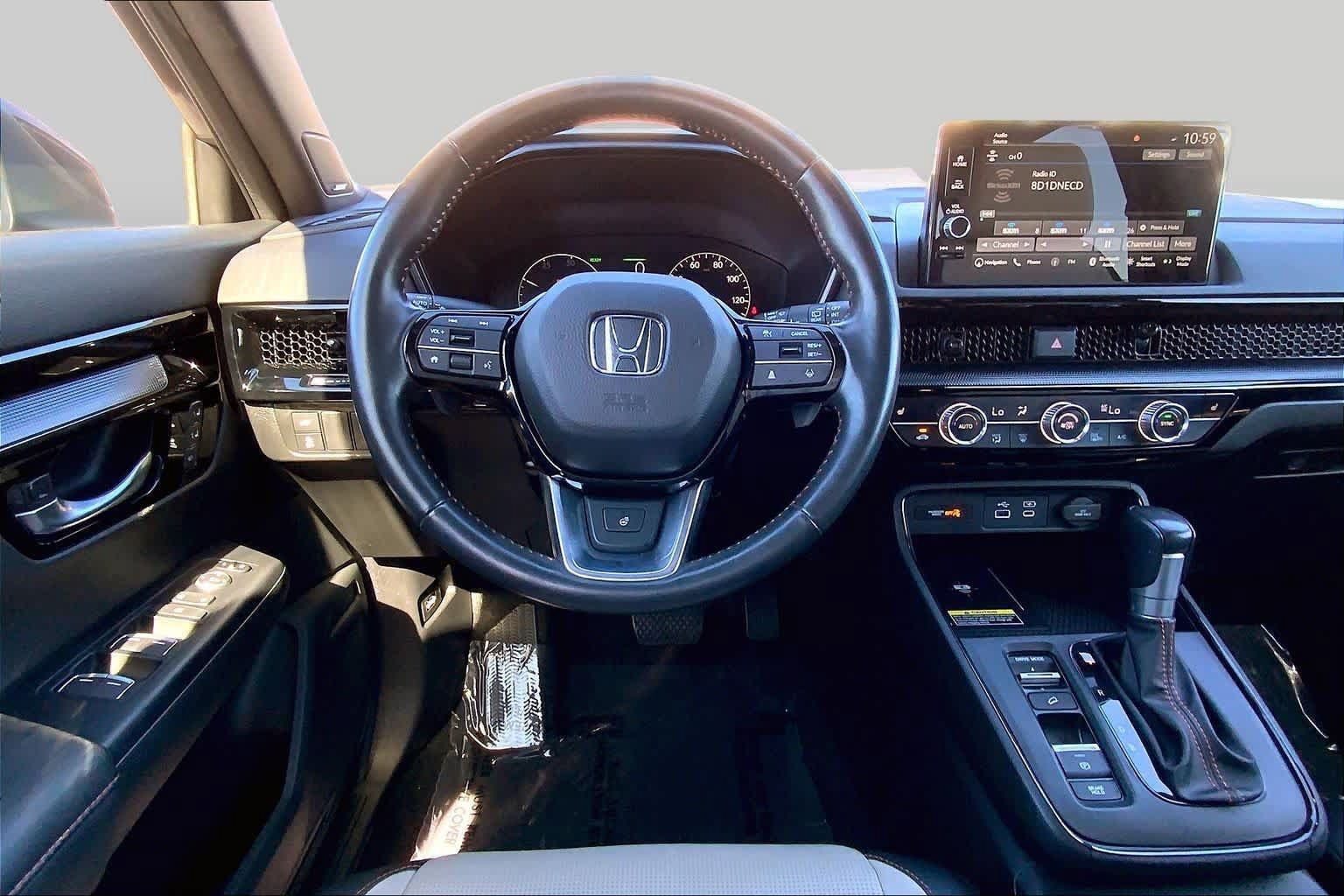 Used 2024 Honda CR-V Sport Touring image 5