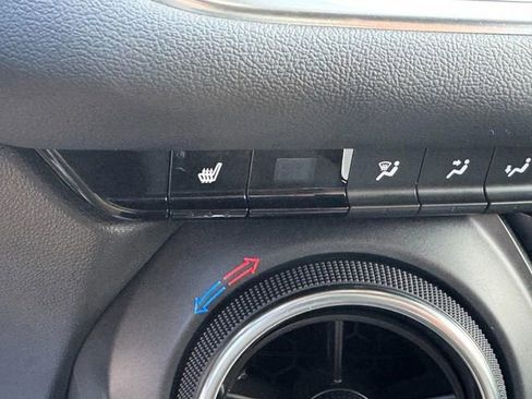 Used 2024 Chevrolet Blazer LT w/ Convenience Package image 25