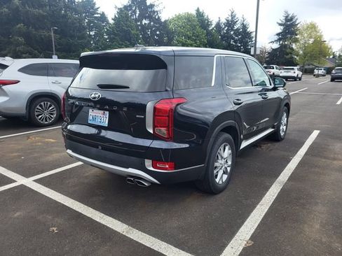 Used 2021 Hyundai Palisade SE w/ Winter Package AWD/4WD image 3