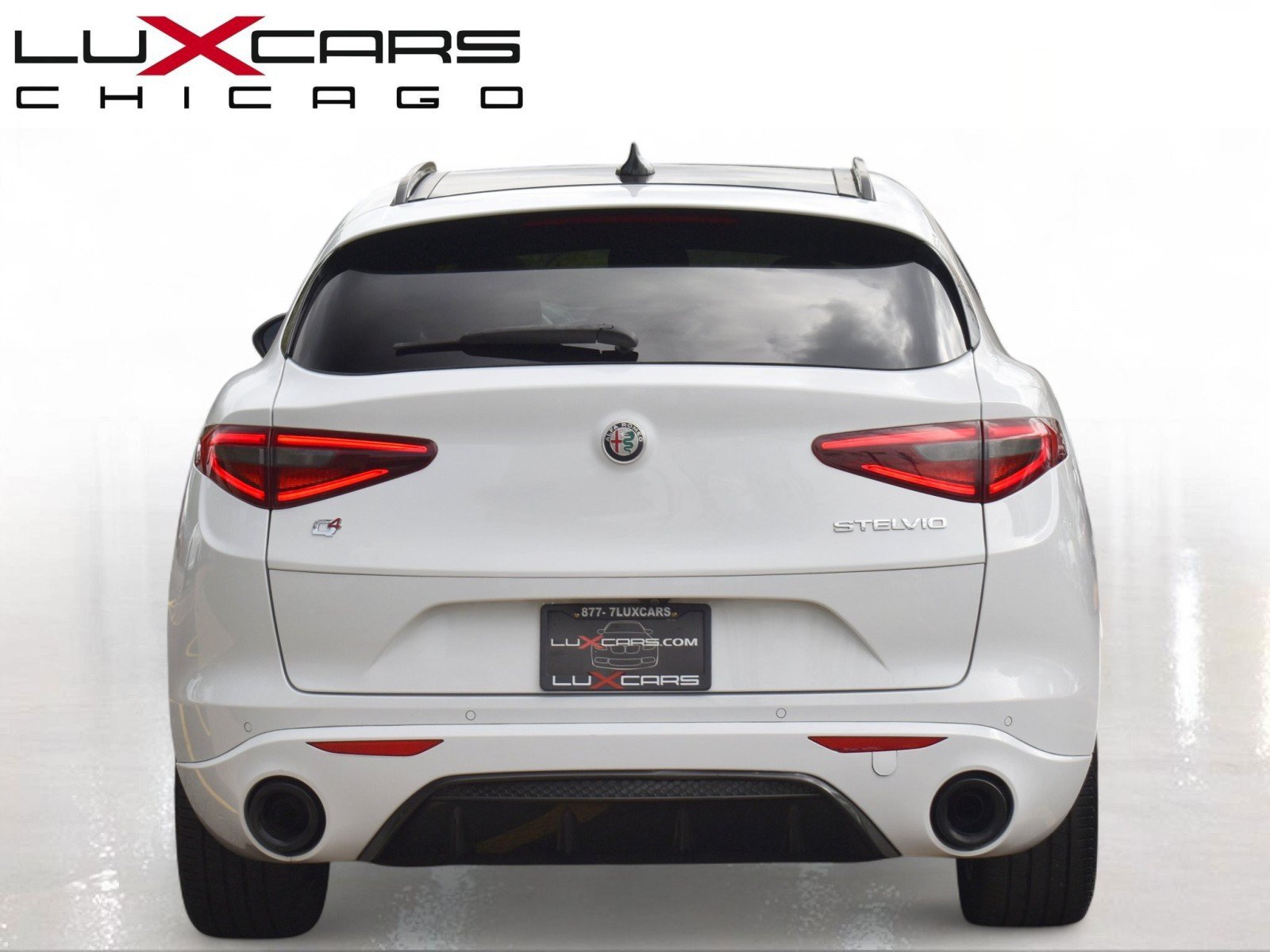 Used 2022 Alfa Romeo Stelvio Veloce AWD/4WD image 7