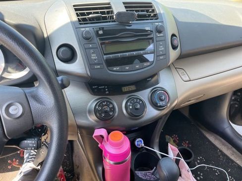 Used 2009 Toyota RAV4 2WD image 19