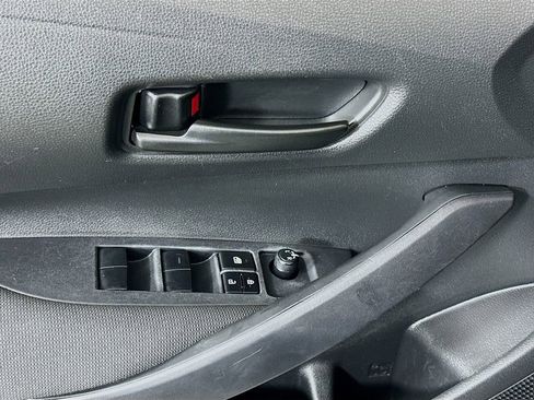 Used 2023 Toyota Corolla LE image 18