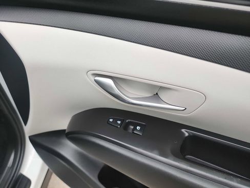 Used 2022 Hyundai Tucson SEL FWD image 37