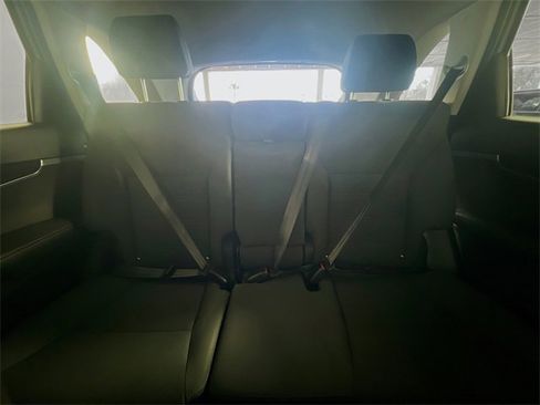 Used 2017 Kia Sorento LX image 25