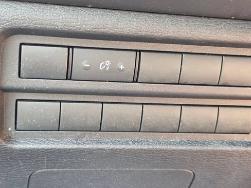 Used 2024 Mitsubishi Outlander ES FWD image 29