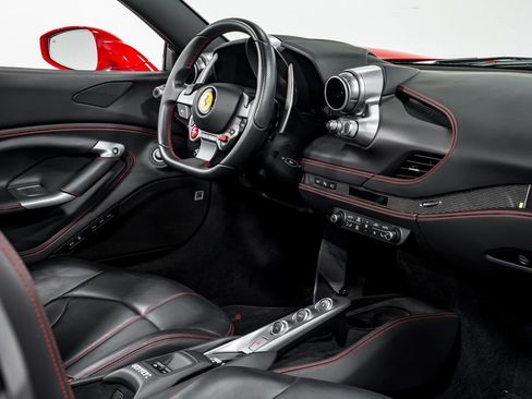 Used 2023 Ferrari F8 Tributo RWD image 25