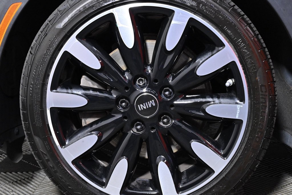 Used 2019 MINI Cooper S w/ Premium Package FWD image 34