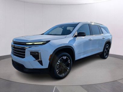New 2027 Chevrolet Traverse LT w/ Sun and Wheel Package