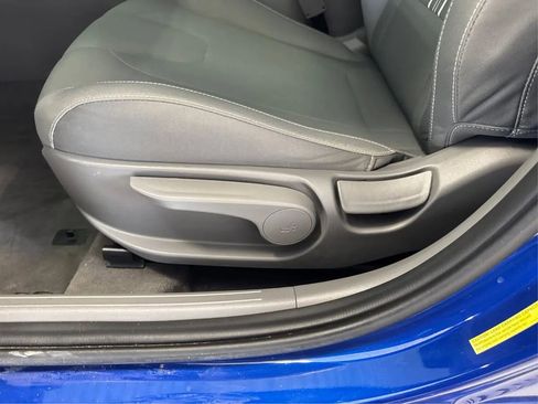 Used 2022 Hyundai Elantra SEL w/ Convenience Package image 22