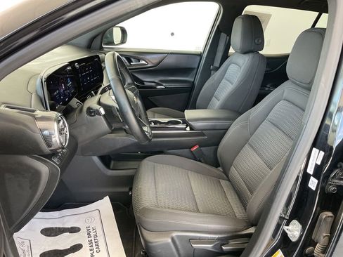 Used 2025 Chevrolet Equinox LT AWD/4WD image 8