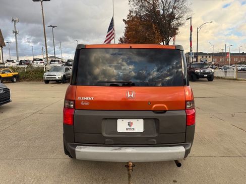 Used 2004 Honda Element EX image 11