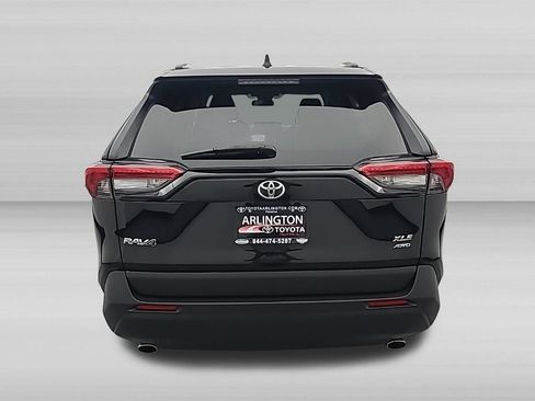 Used 2025 Toyota RAV4 XLE AWD/4WD image 6