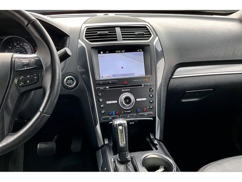 Used 2018 Ford Explorer Sport image 7