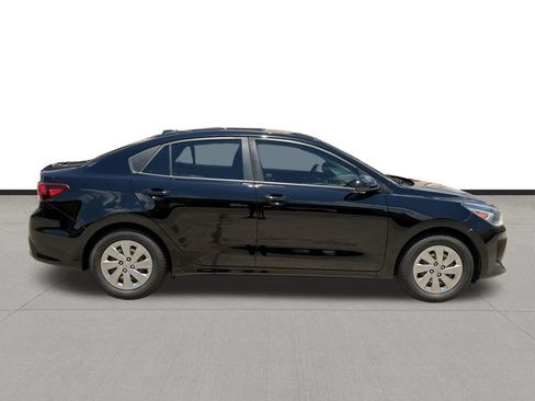 Used 2019 Kia Rio S FWD image 4