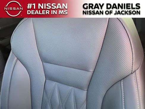 New 2026 Nissan Rogue Platinum w/ Platinum Premium Package AWD/4WD image 13