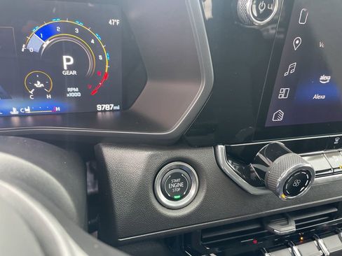 Used 2024 Chevrolet Colorado W/T w/ WT Convenience Package II image 21