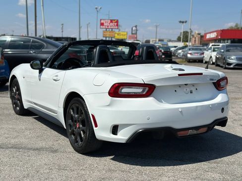 Used 2018 FIAT 124 Spider Abarth w/ Convenience Group RWD image 14