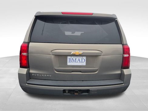 Used 2019 Chevrolet Suburban LT image 11