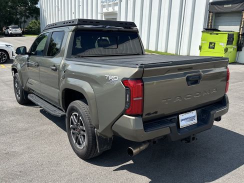 Used 2024 Toyota Tacoma TRD Sport w/ TRD Sport Premium Package AWD/4WD image 8