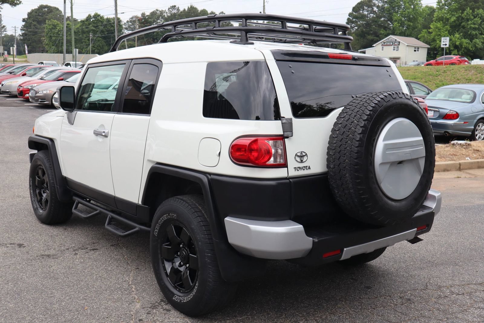 Used 2010 Toyota FJ Cruiser 4WD w/ Upgrade Pkg 2 image 4