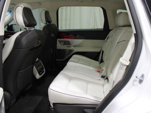 Certified 2024 Lincoln Nautilus Black Label w/ Jet Appearance Package (87T) image 23