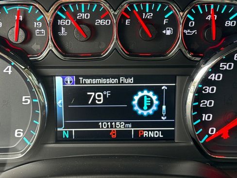 Used 2019 Chevrolet Suburban LT image 41