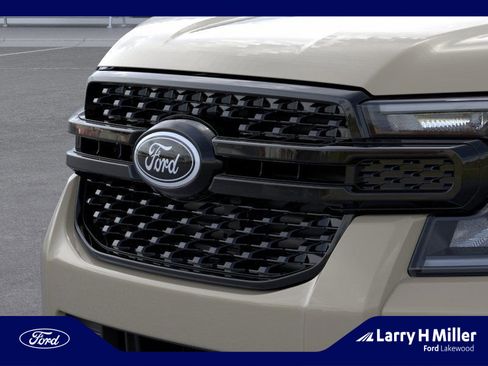 New 2025 Ford Ranger XLT w/ Equipment Group 301A High image 17