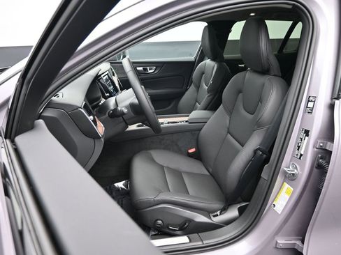 New 2026 Volvo V60 B5 Cross Country Plus w/ Climate Package image 20