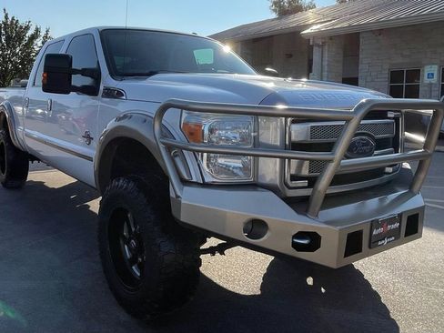Used 2015 Ford F250 Platinum w/ FX4 Off-Road Package AWD/4WD image 3