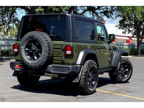 Used 2022 Jeep Wrangler Willys image 13