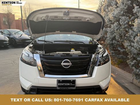 Used 2024 Nissan Pathfinder S AWD/4WD image 28